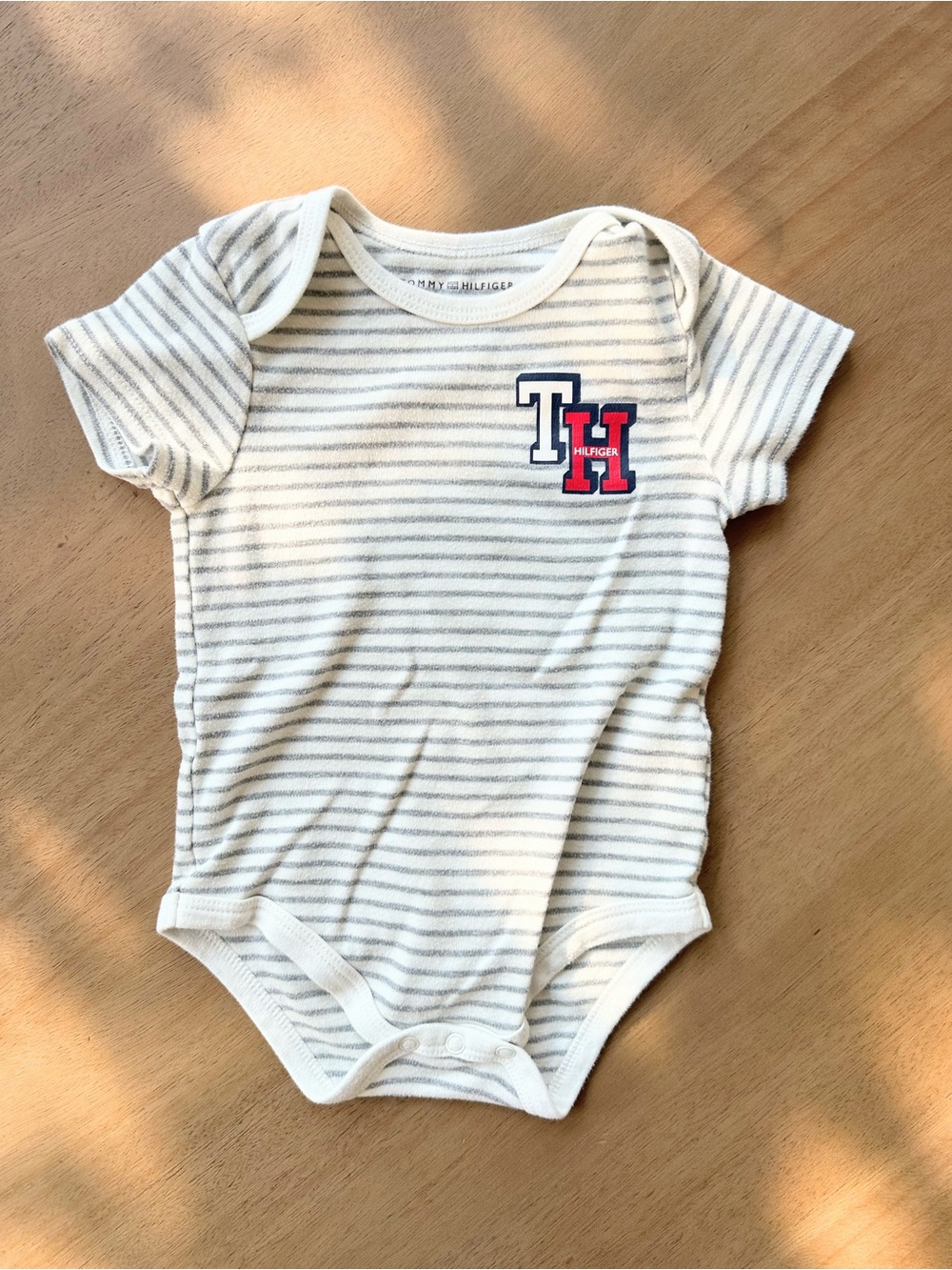 Tommy Hilfiger Striped Short-Sleeve Bodysuit, 18 Months, White/Gray